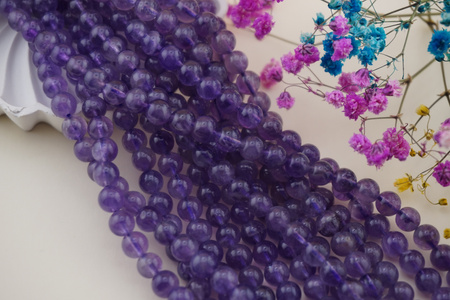 Ametyst / kula / 6mm / sznur / około 60szt