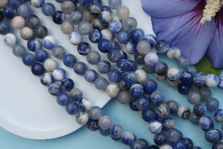 Sodalit / kula / 8mm / sznur / około 45szt