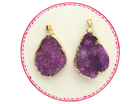 Kwarc druzy / zawieszka w okuciu / 37x25x13mm / metal / fioletowy / 1szt