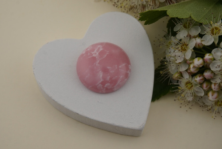 Kaboszon syntetyczny / marmurek / koło / 20mm / 1szt