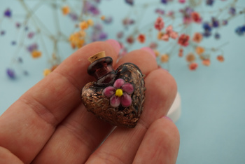 Fiolka z kwiatkiem / fioletowy / szkło lampwork / 30x25mm / 1szt