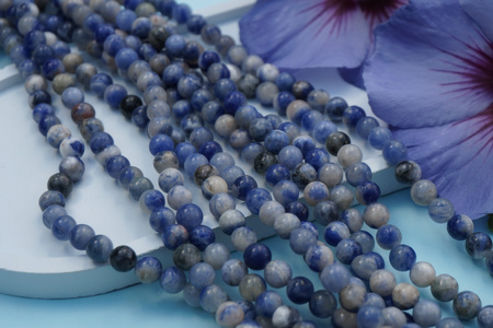 Sodalit / kula / 6mm / sznur / 60szt