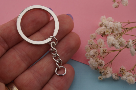 Baza breloka / kółeczko z łańcuszkiem / metal / 3cm kółeczko / srebrny / 1szt