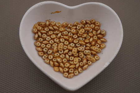 SuperDuo™ / 2.5x5mm / Pearl Shine - Clamshell / 10g