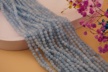 Akwamaryn / kula fasetowana / 4mm / sznur / około 84szt