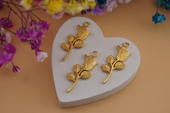 Róża / zawieszka ze stali chirurgicznej / 10x25mm / złoty / 1szt