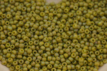 TOHO™ / Round / 11/0 / Semi Glazed Rainbow - Lemongrass / 10g / ~1100szt