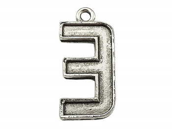 Zawieszka ozdobna, cyfra 3 / kolor srebrny / 29x13,5x3mm / wielkość otworu 2mm / 2szt