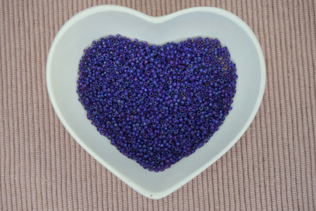 TOHO™ / Round / 15/0 / Inside-Color Rainbow Rosaline / Opaque Purple-Lined  / 10g / ~1400szt