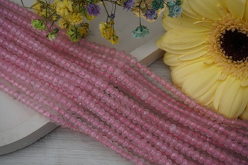 Chalcedon fasetowany / rondelle / 2x4mm / jasny różowy / ok 115 szt / 1 sznur