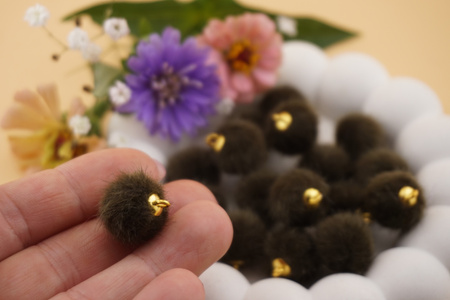 Pomponik / zawieszka / 15mm / czekoladowy /1szt