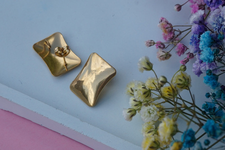 Sztyfty prostokąty ozdobne / stal chirurgiczna / 27x16mm / złoty / 2szt