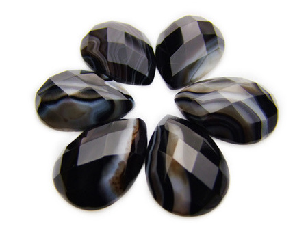 Kamień naturalny, kaboszon, onyks / szlifowany / kropla / 25x18x7mm / 1szt