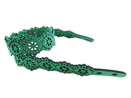 Rzemień ekologiczny KORONKA / zamszowy / płaski / ciemny zielony / 1.5x17mm / długość 40cm