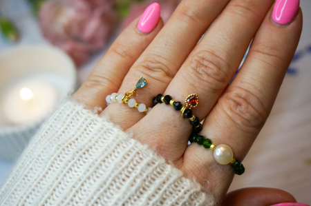 Kropla mini / kryształ w oprawie / zawieszka / 8x3mm / miedź / złoty, czerwony / 2szt