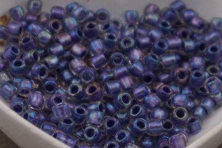 TOHO™ / Round / 6/0 / Inside-Color Rainbow Crystal/Metallic Purple-Lined / 10g