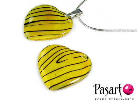 Koraliki masa perłowa, żółte / serce / 22x3mm / otwór 1mm / 1szt