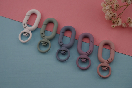 Baza breloka / karabińczyk / metal / 3,8cm x 1,5cm/ biały / 1szt