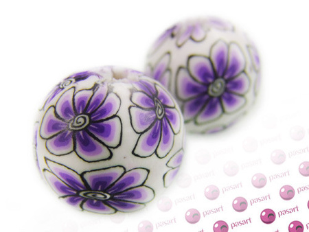 Koraliki fimo, biało-fioletowe / kula / 20mm / otwor 2mm / 2szt