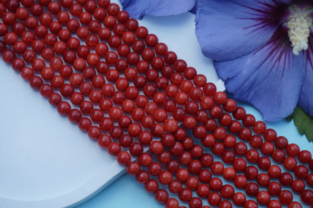 Chalcedon barwiony Xinjiang / kula / 6mm / rudo-czerwony / sznur / 60szt