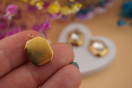 Zawieszka prostokąt z cyrkonią / 13x15mm / złoty / 1szt