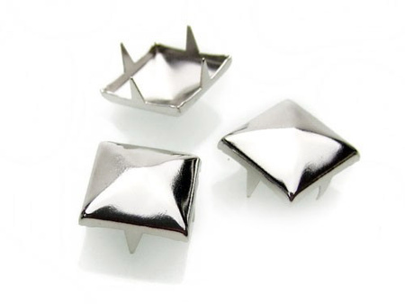 Ćwieki piramidki / posrebrzane/ 10mm, 100szt