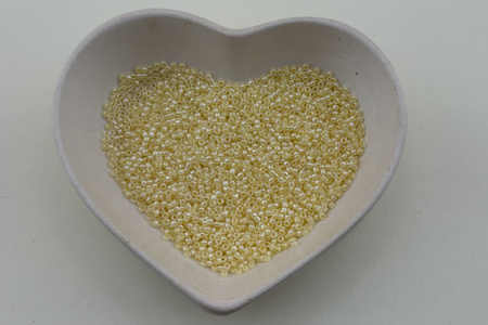 TOHO™ / Round / 15/0 / Ceylon Rice Pudding / 10g / ~1400szt