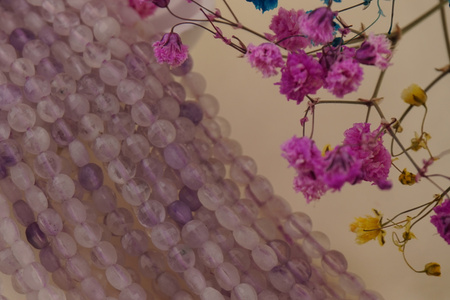 Kwarc syntetyczny fioletowy / pastylka fasetowana / 4mm / sznur / około 90szt