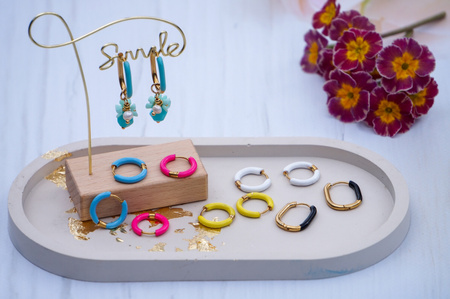 Bigle owale / stal chirurgiczna / 16x20mm / grubość 2.5mm / złoty, czarny / 2szt