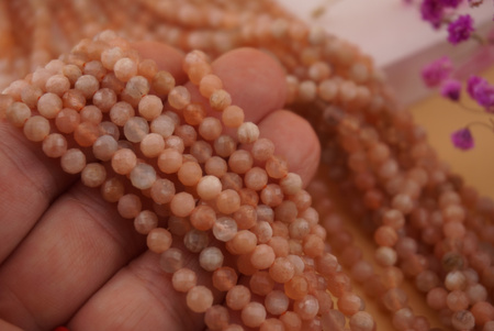 Kamień słoneczny / kula fasetowana / 4mm / sznur / około 84szt