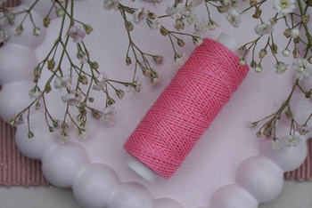 Sznurek do makramy woskowany / poliester / 0.80mm / różowy 817 / szpulka 15m