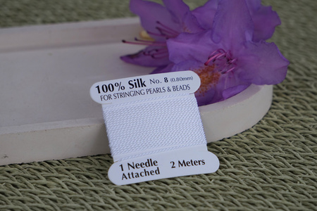 Hobbyworker™ / nić jedwabna z igłą / 0.80mm / biały / 2m