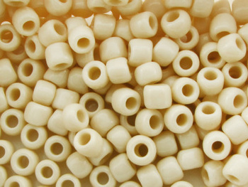 TOHO™ / Round / 6/0 / Opaque / Lt Beige / 10g / ~160szt