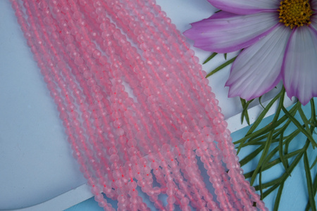 Kocie oko / kula fasetowana / 3mm / różowy / ok 120 szt / 1 sznur