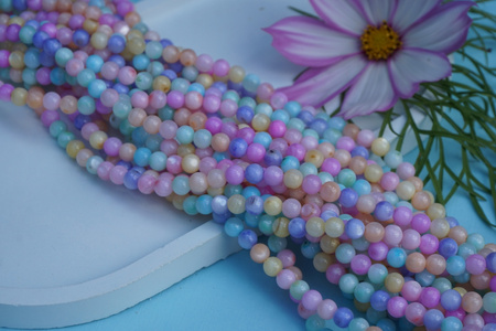 Muszla / sznur koralików / kula / 5mm / makaroniki / około 80szt