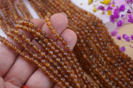 Agat coffe / kula fasetowana / 4mm / sznur / około 84szt