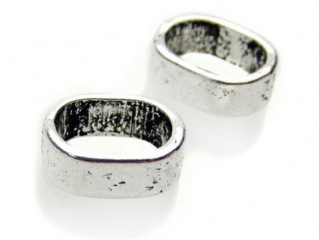 Element ozdobny, przekładka / rzemień / owal  / posrebrzany  / 13 x 10mm / śr. wew. 10 x 8mm / 4 szt
