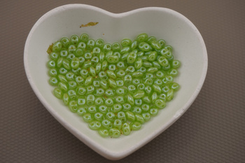 SuperDuo™ / 2.5x5mm / Luster - Milky Dk Peridot / 10g