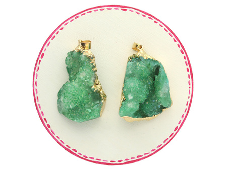 Kwarc druzy / zawieszka w okuciu / 34x23x19mm / metal / zielony / 1szt