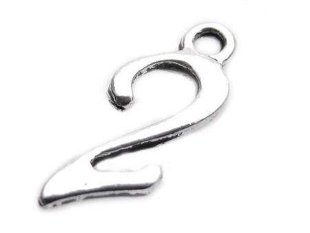 Zawieszka charms, ozdobna / posrebrzana / cyfra 2/ 20x8x1mm / otwór 2mm / 4szt