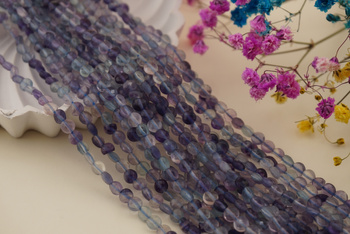 Fluoryt niebieski / pastylka fasetowana / 4mm / sznur / około 90szt