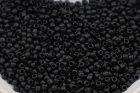 TOHO™ / Round / 11/0 / Semi Glazed - Jet / 10g