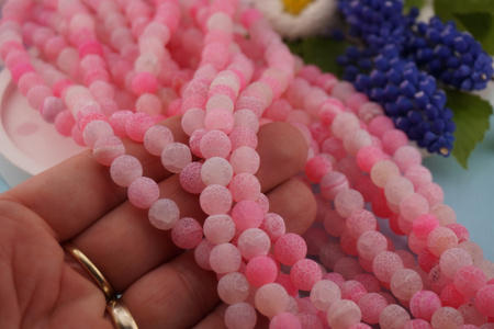 Agat trawiony / kula / 8mm / różowy / około 47szt