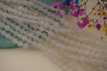 Kryształ górski / kula / 6mm / sznur / około 60szt