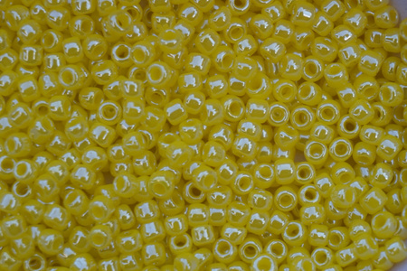 TOHO™ / Round / 11/0 / Opaque-Lustered / Dandelion / 10g / ~1100szt