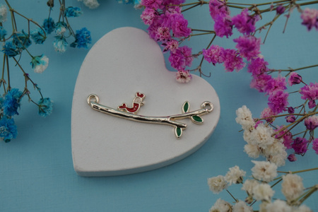 Ptaszek na gałązce SweetCharm™ / łącznik / 38x10x2mm / KC Gold / 1szt