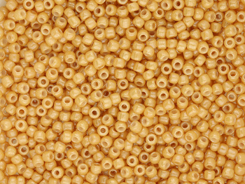 TOHO™ / Round / 15/0 / Opaque Lustered / DK Beige / 10g / ~1400szt