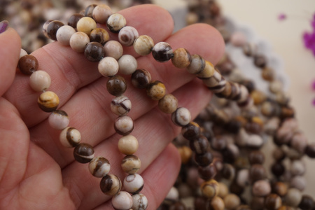 Jaspis zebra / kula / 6mm / sznur / około 60szt