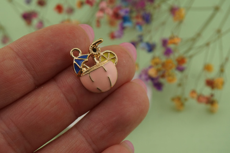 Drink z parasolką / zawieszka / 19x19mm / metal / złoty / 1szt