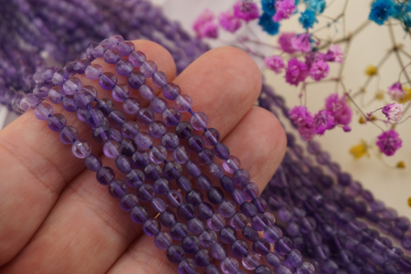 Ametyst / pastylka fasetowana / 4mm / sznur / około 90szt